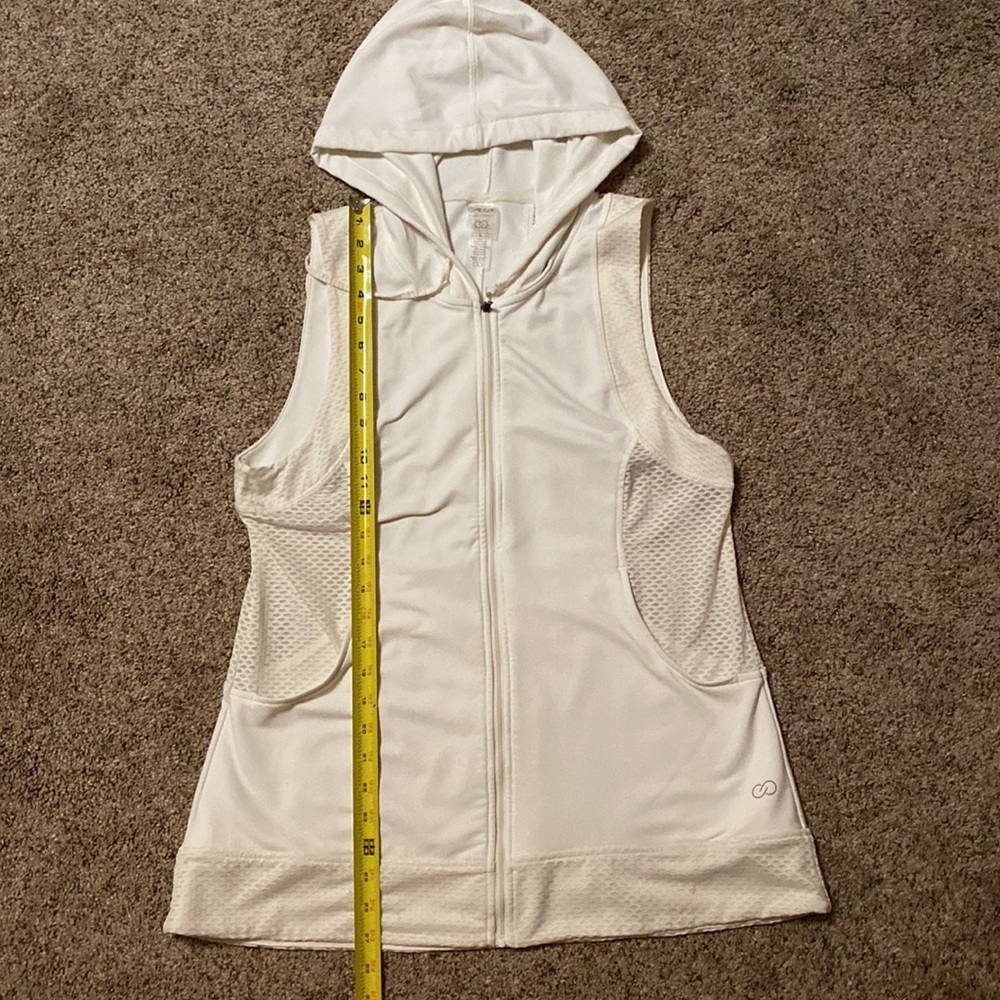 CALIA by Carrie Underwood White Hooded Vest
